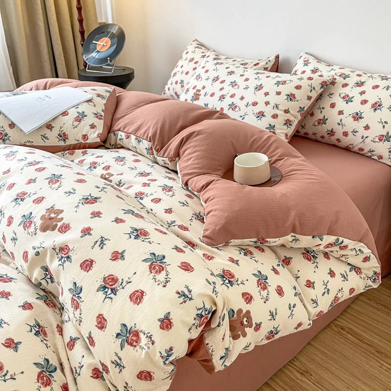 Exceptional Vintage Coquette Red Roses Bedding Set Exclusive