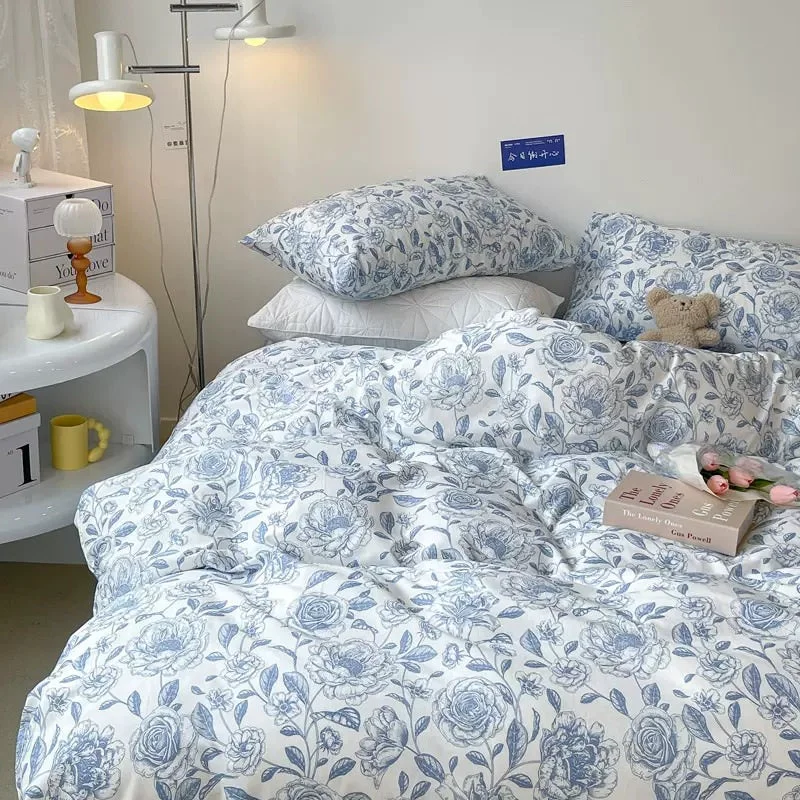 Outstanding Blue Flowers Pattern Print Bedding Set Versatile
