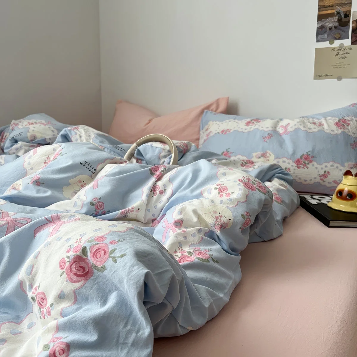 Top-Quality Romantic Blue Pink Floral Lace Bedding Set Superior
