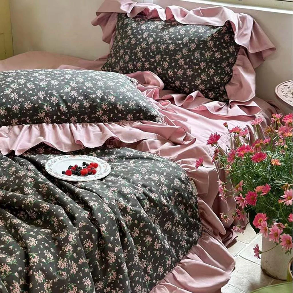 Expertly Made Spring Garden Ruffle Bedding Set Easy-to-Use