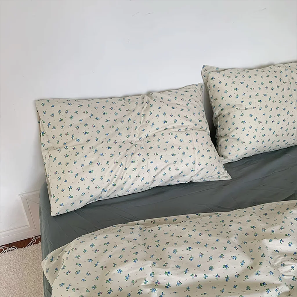 Selected Retro Blue Ditsy Floral Bedding Set Fast