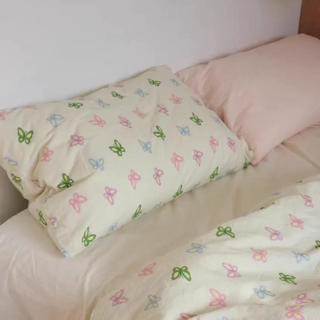 Prestigious Colorful Butterfly Printed Bedding Set Breathable