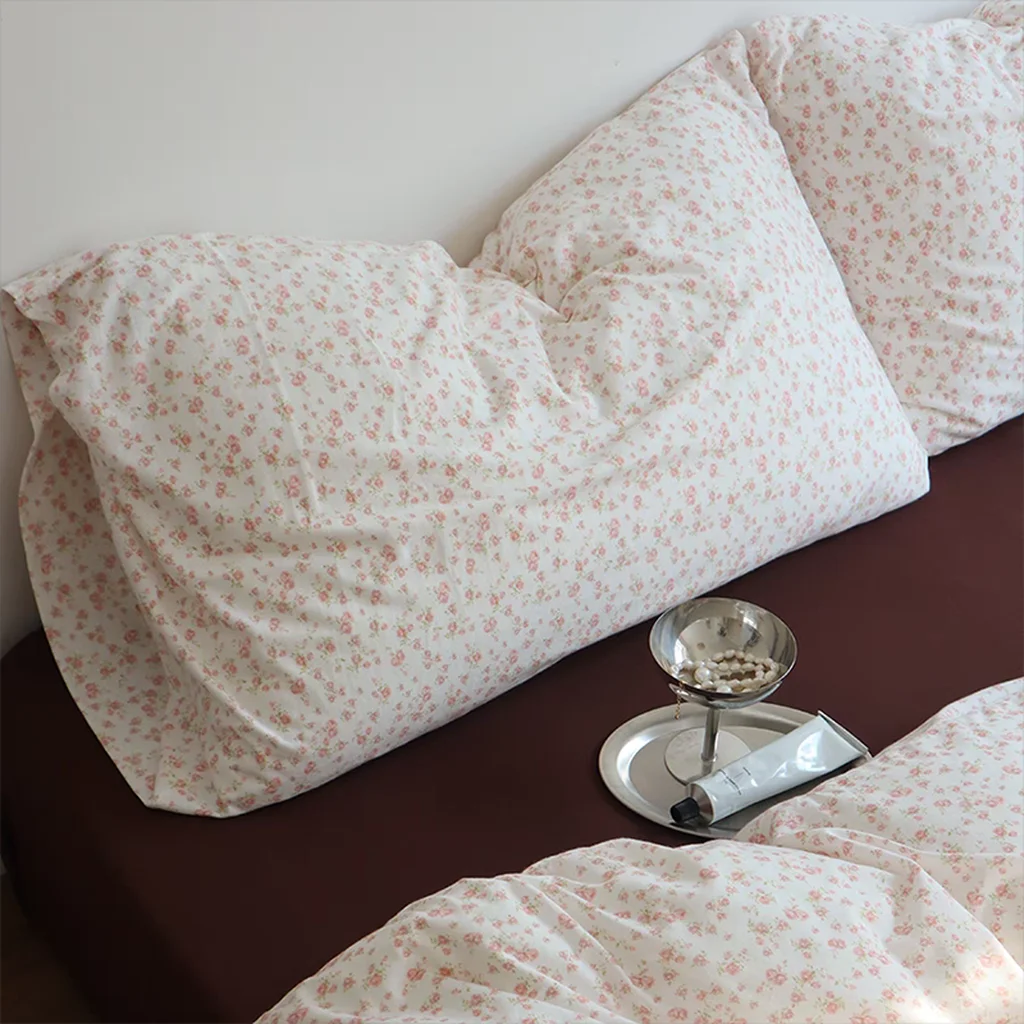 Minimalist Pastel Ditsy Floral Duvet Cover Natural