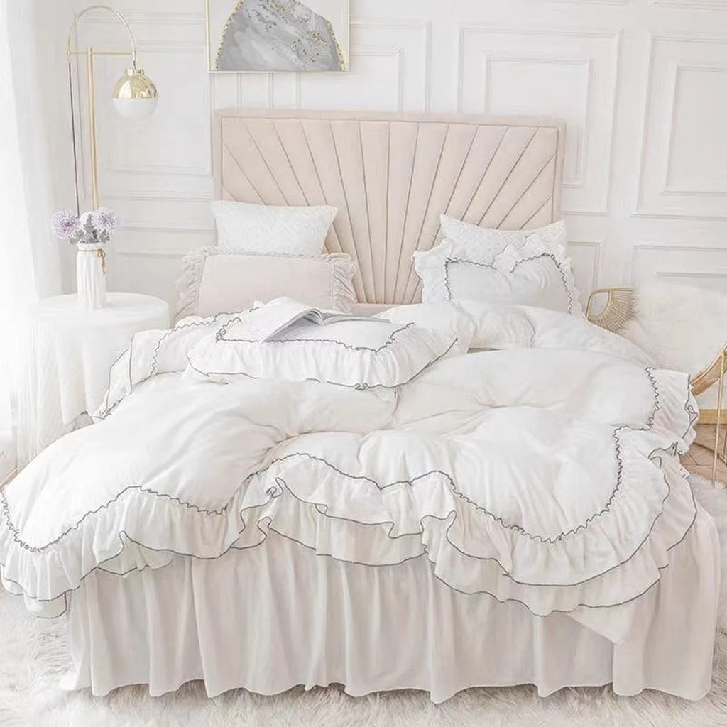Modern Classic Contrast Ruffle Bedding Set Refined
