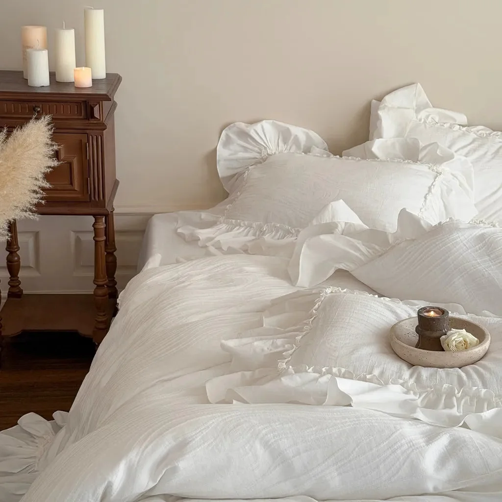 Verified Swirl Jacquard Bedding Set Modern