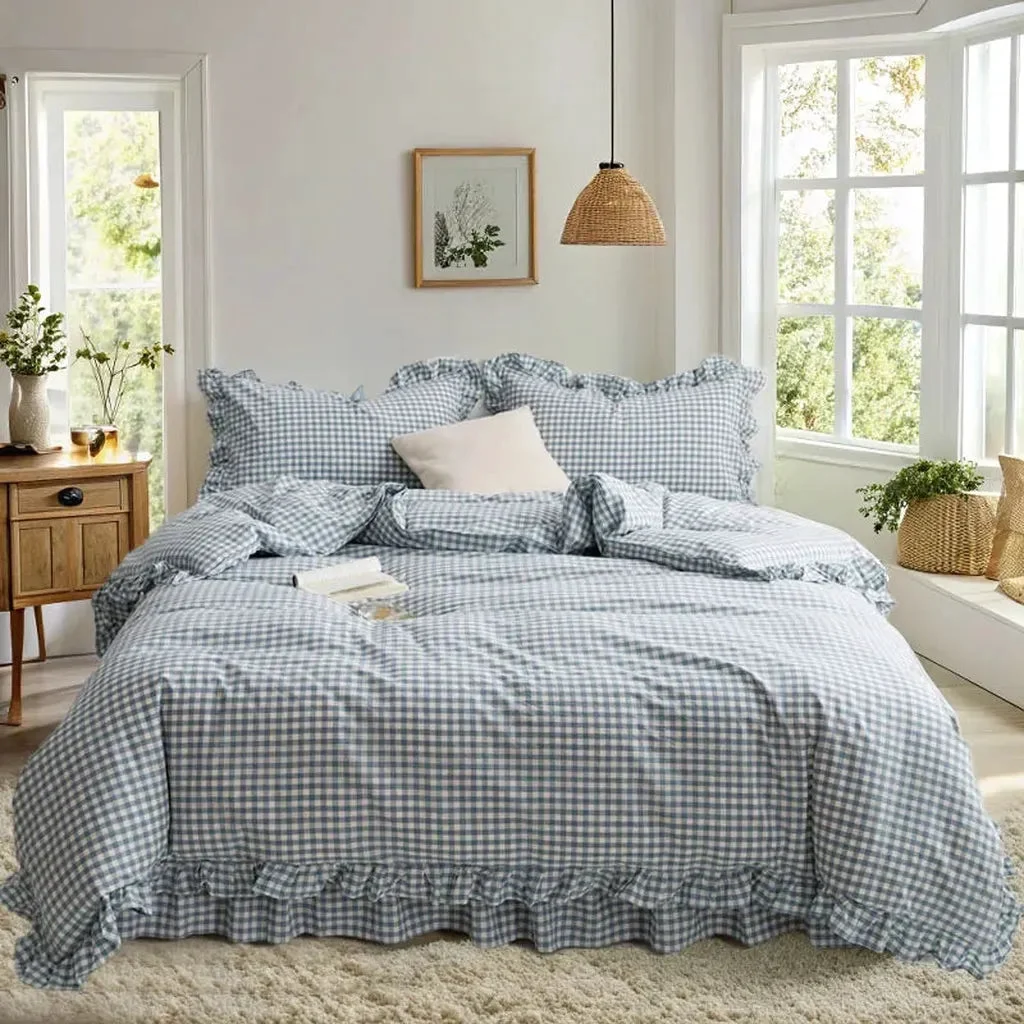 High-Grade Rustic Gingham Duvet Cover with Ruffle Excellent