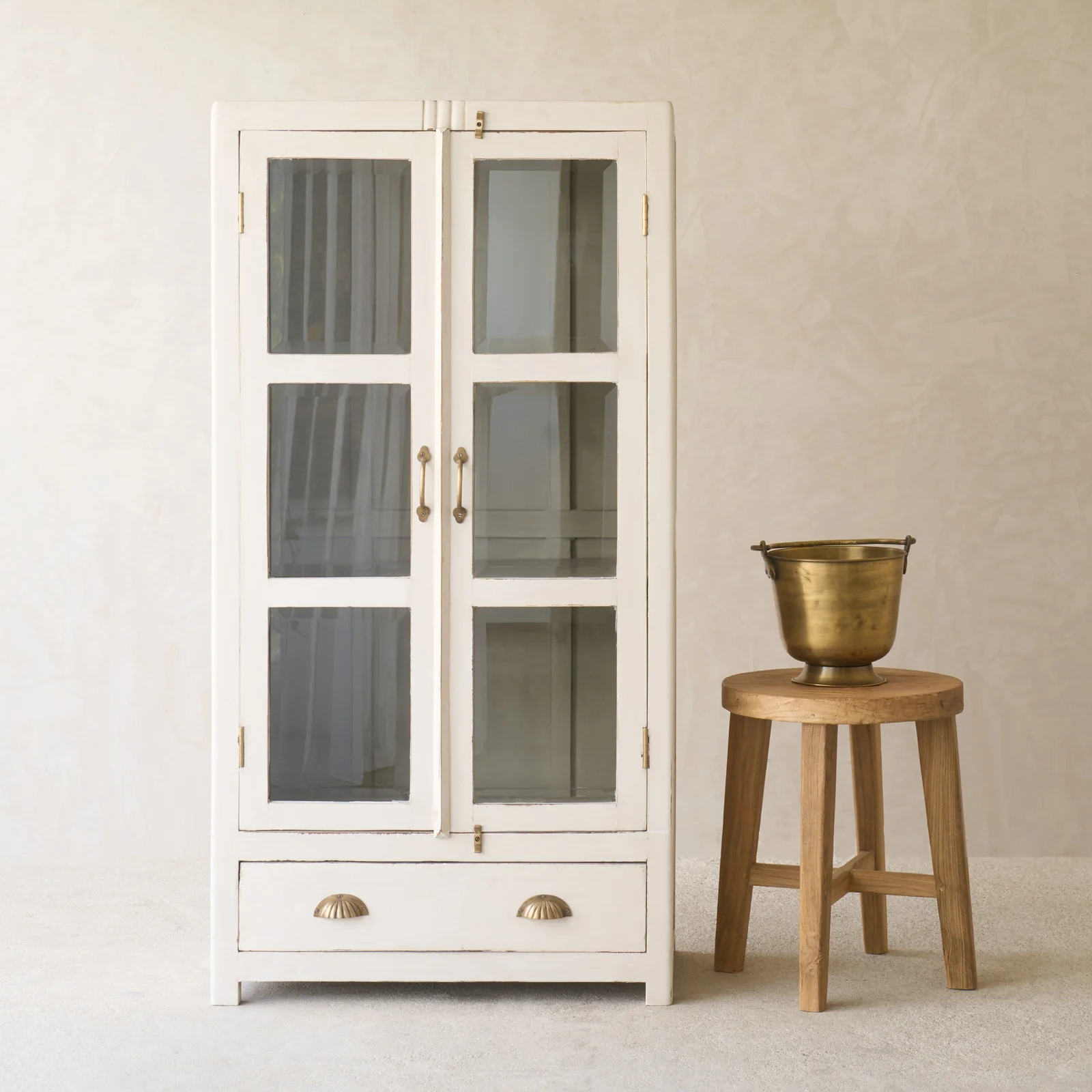 Top-Quality Vintage Medium Cabinet Ricotta Quality