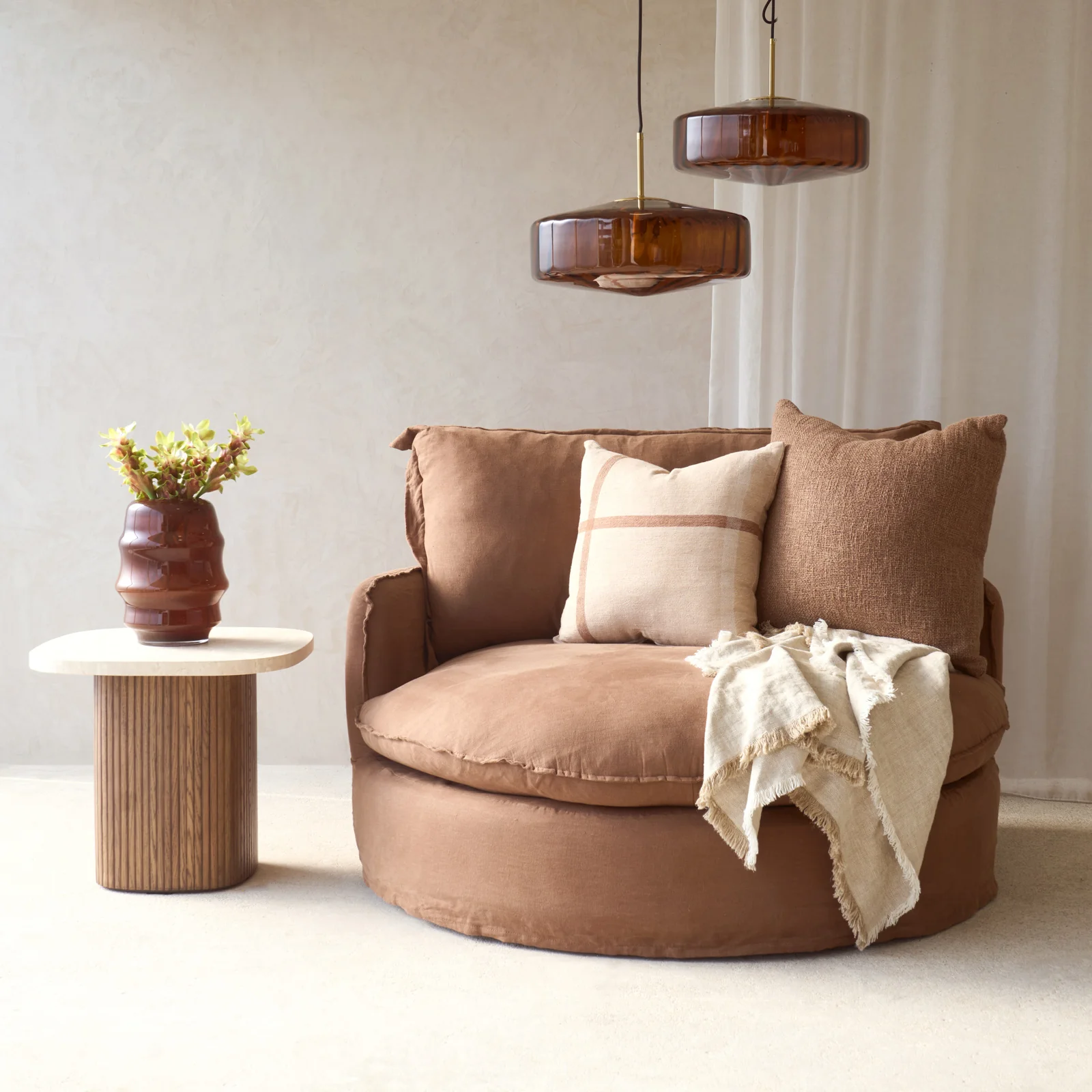 Refined Cocola Swivel Lounge Chair Mocha High-End