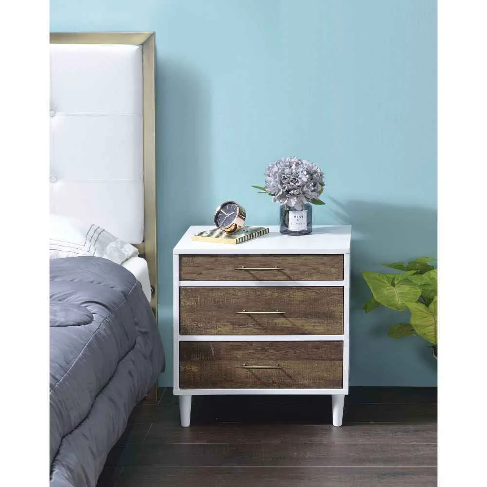 Prestigious Lurel – Accent Table – White Weathered Oak Organic