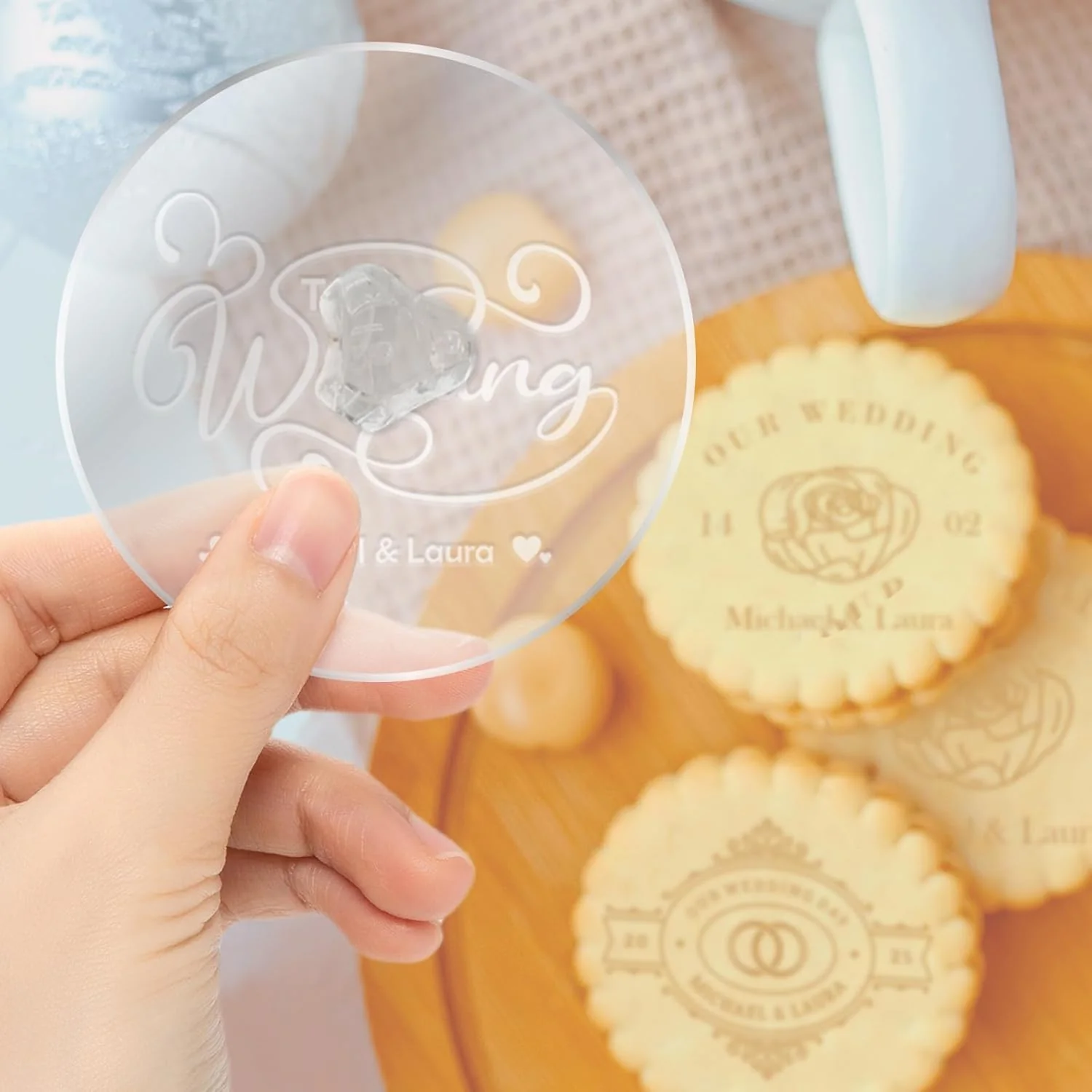 High-Quality Personalized Wedding Cookie Stamp Custom Acrylic Cookie Embossing Mold with Handle for Baking Decoration Fine