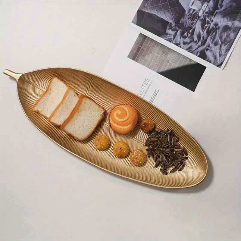 Smart One Piece of Vintage Wooden Tray Designed Like a Leaf for Holding Keys Candles Or Jewelry. This Decorative Tray Adds a Charming Touch to Your Home Decor.SPECIFICATIONS Consistent