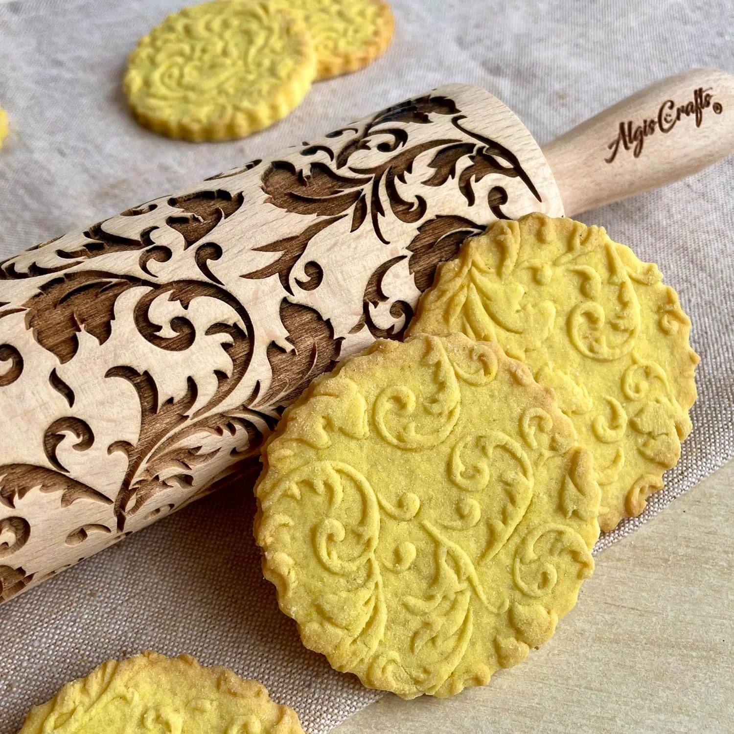 Premium ROYAL Rolling pin Wooden engraved rolling pin with classic flowers Embossed cookies Pottery Birthday gift for mother friend bridal shower Next-Generation