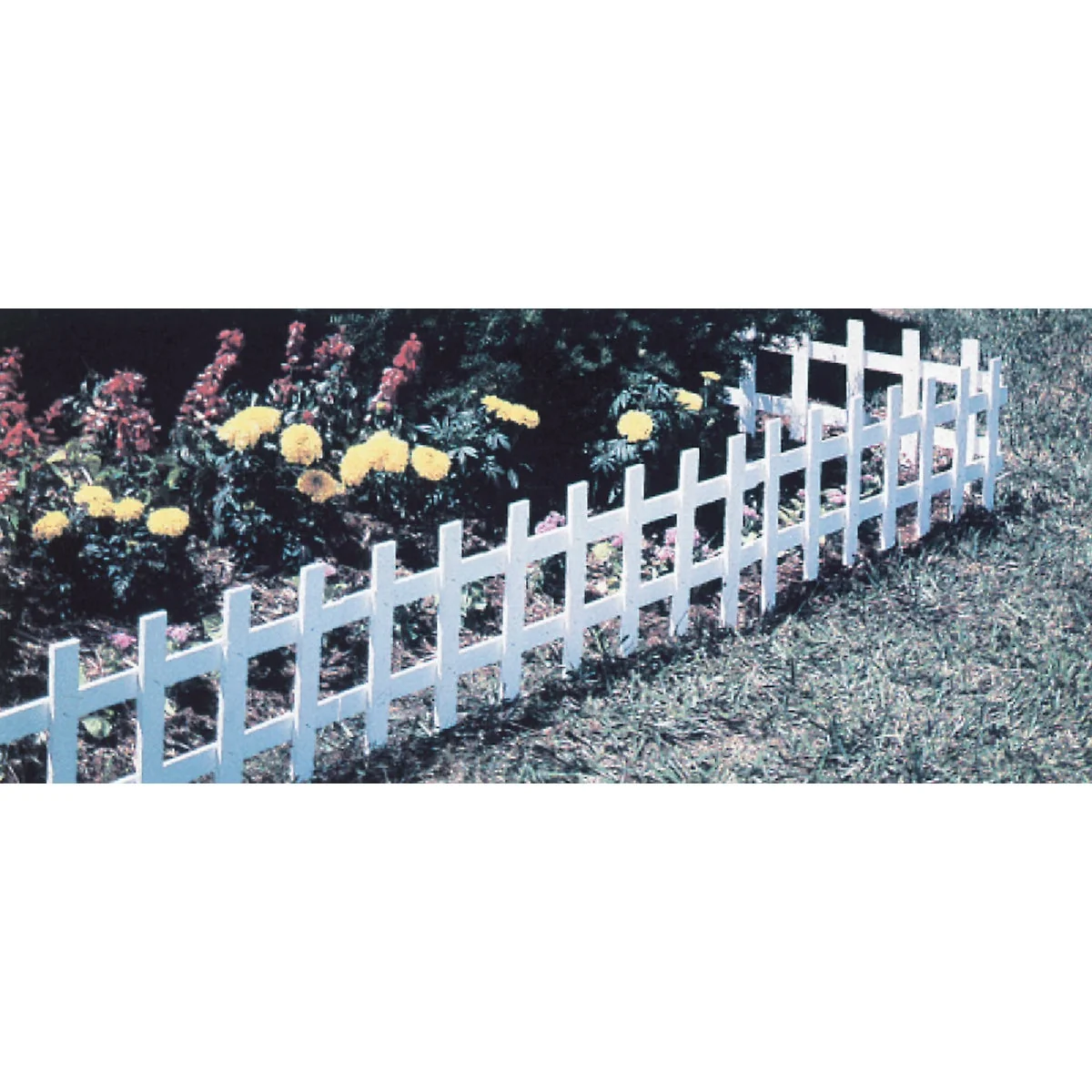 Fashionable Master Mark 13.5 In. H x 33 In. L Plastic Decorative Border Fence Premium