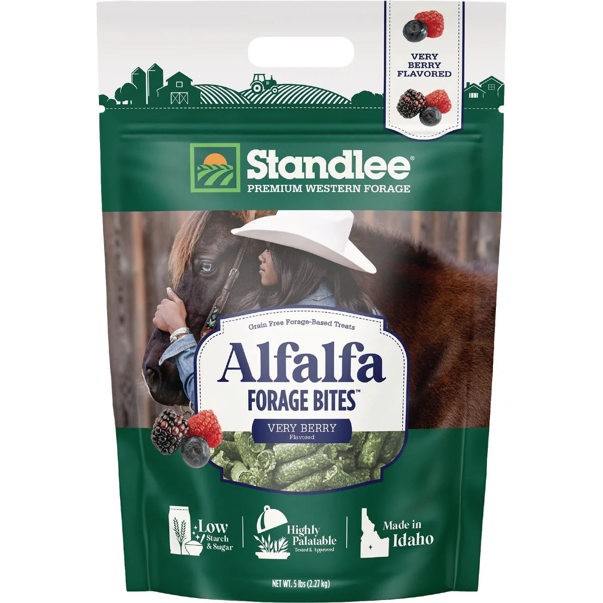 Smooth Standlee Premium Western Forage 5 Lb. Very Berry Flavored Alfalfa Forage Bites Excellent