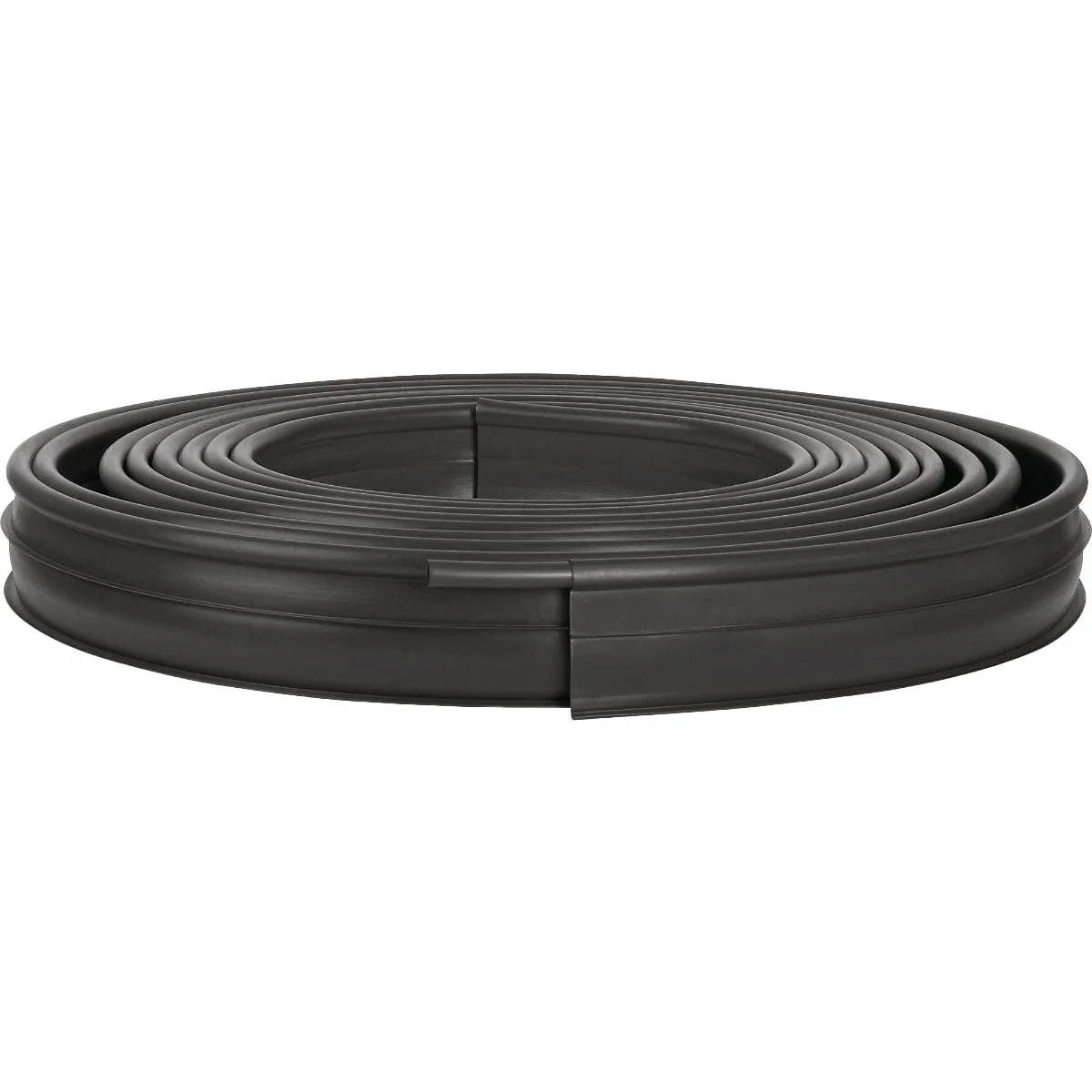 Relaxed Suncast 5 In. x 60 Ft. Black Coiled Lawn Edging Detailed