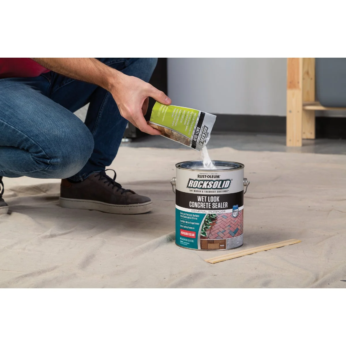 Natural Rust-Oleum RockSolid Anti-Slip Floor Texture Additive 3.4 Oz. Green