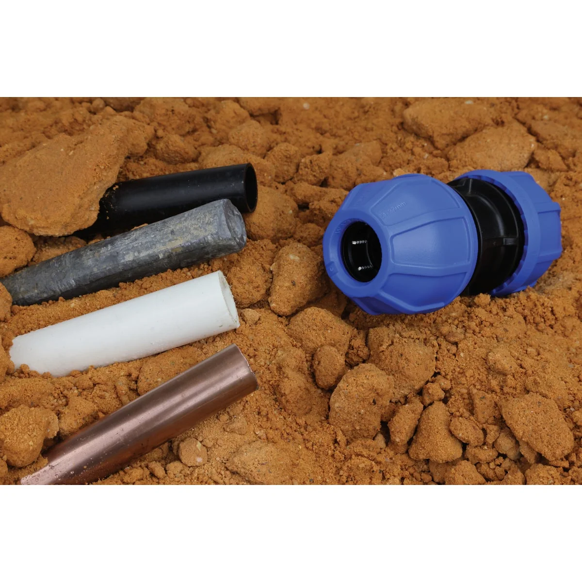 Minimalist IPEX 0.59 In. to 0.83 In. Polyethylene UTC Compression Coupling Classic