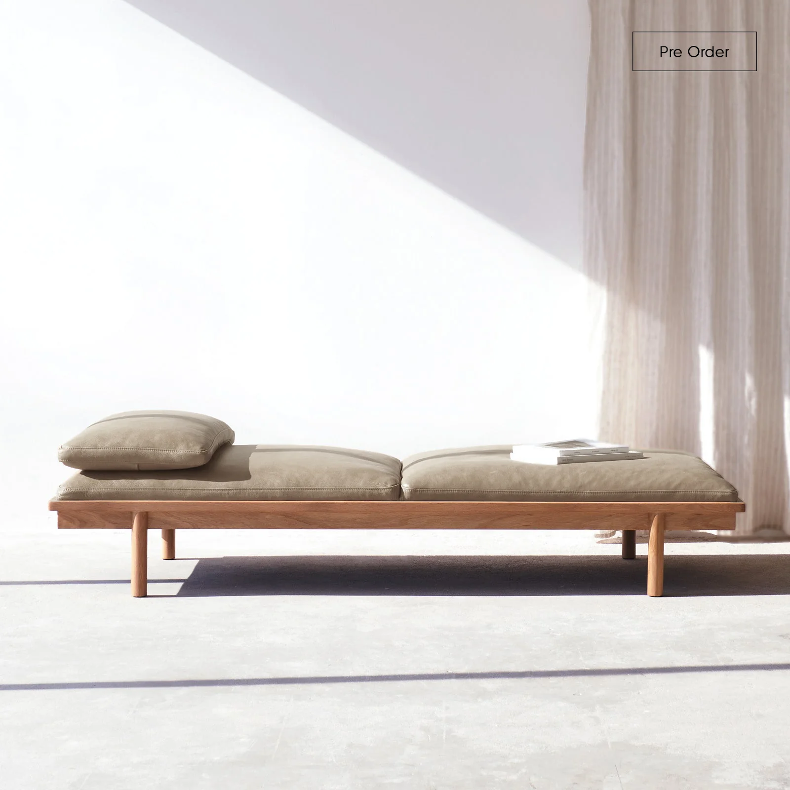 Versatile Pensive Daybed Bespoke Leather 180cm Comfortable