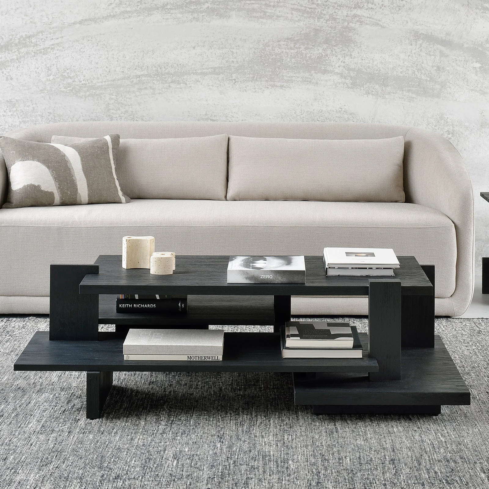 High-End Abstract Coffee Table Teak – Black Sophisticated