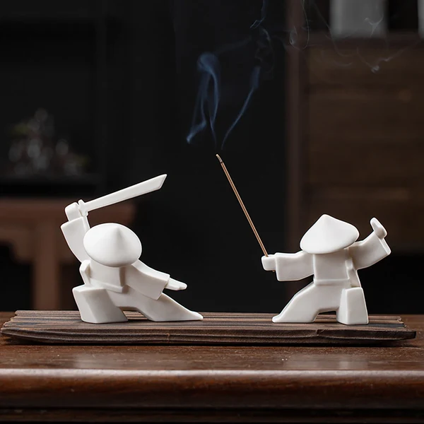 Versatile Ceramic Samurai Figurine – Geometric Oriental Desk Decor Solid