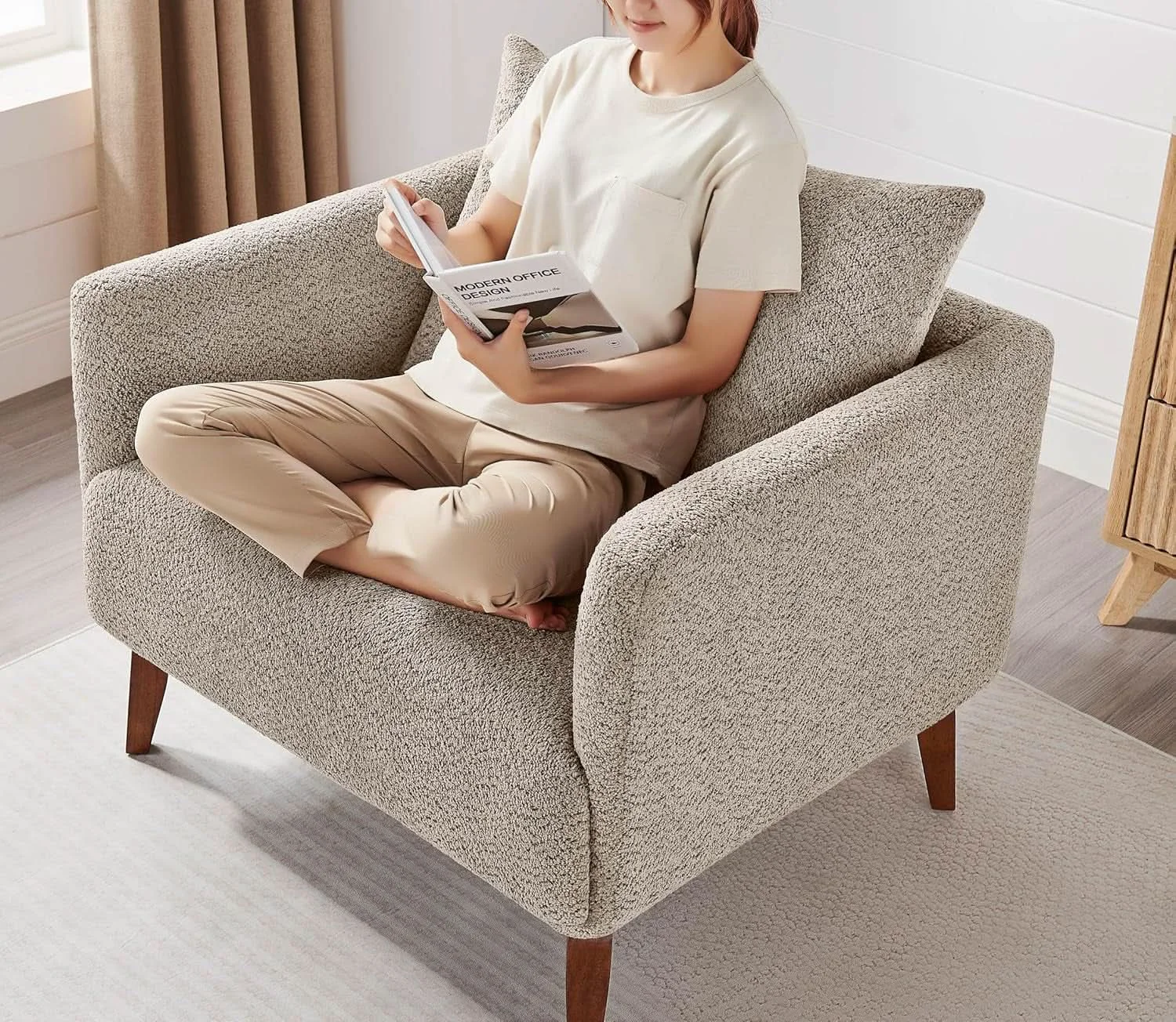 First-Class Oversized Camel Upholstered Accent Chair Living Room Sophisticated